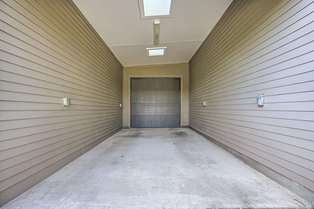 1115 Crownview Ln, Dallas, TX 75208 - view of garage