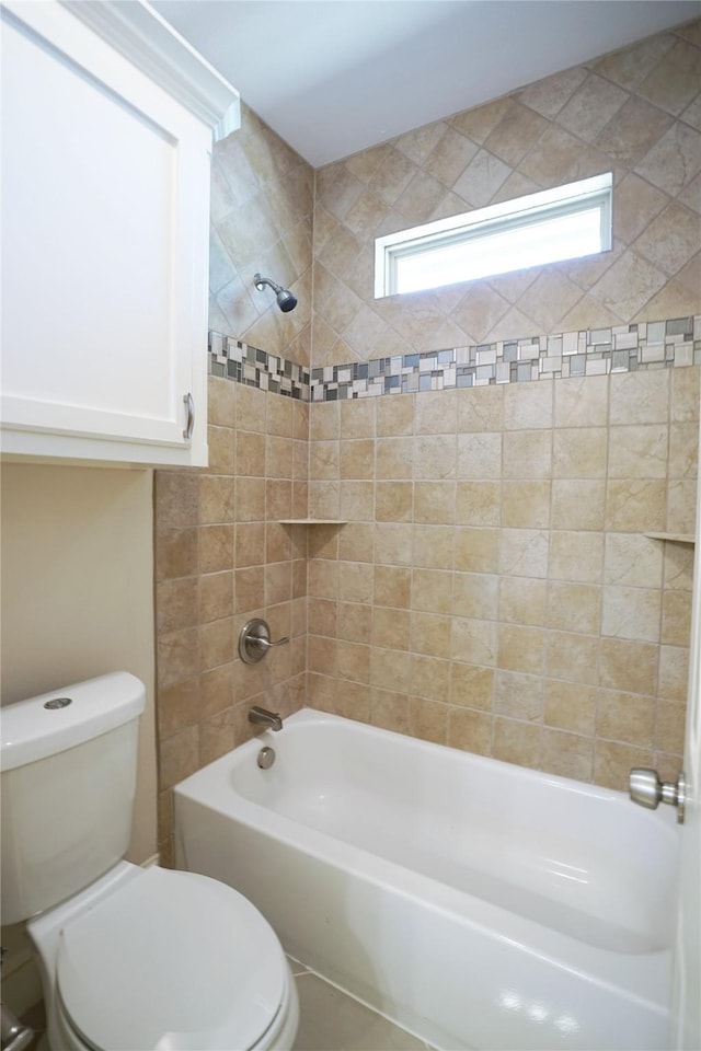 720 Madeline Ct, Azle, TX 76020 - bathroom with toilet, shower / tub combination, and healthy amount of natural light