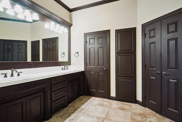 950 Roxbury Way, Keller, TX 76248 - full bath featuring ornamental molding, double vanity, and a closet