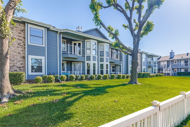630 W Canty St Unit B6, Dallas, TX 75208 - view of property featuring a residential view