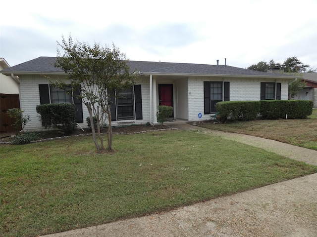 1922 Rambling Ridge Ln, Carrollton, TX 75007 - ranch-style house with brick siding, a front lawn, and roof with shingles