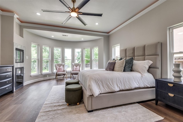 2007 Hill Country Ct, Arlington, TX 76012 - bedroom with crown molding, wood finished floors, recessed lighting, and baseboards