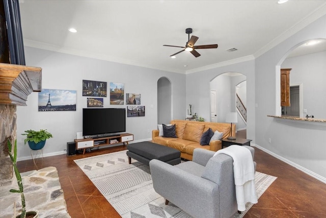 106 Versailles Ln, Aledo, TX 76008 - living room featuring ceiling fan, recessed lighting, arched walkways, crown molding, and baseboards