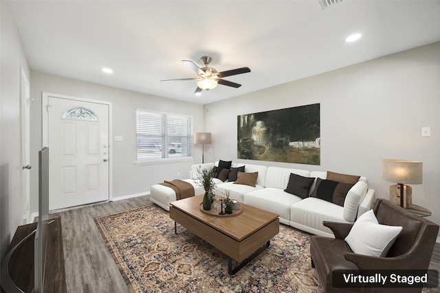 104 W Mistletoe Dr, Kennedale, TX 76060 - living area featuring wood finished floors, a ceiling fan, recessed lighting, and baseboards