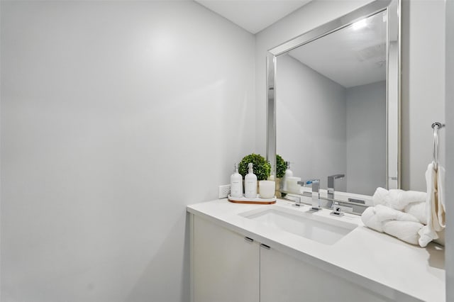4356 San Carlos St, University Park, TX 75205 - bathroom with vanity