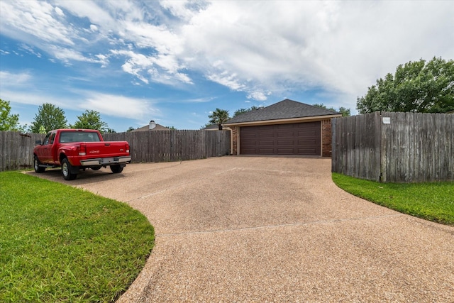 1300 Darbyton Dr, Hewitt, TX 76643 - view of detached garage