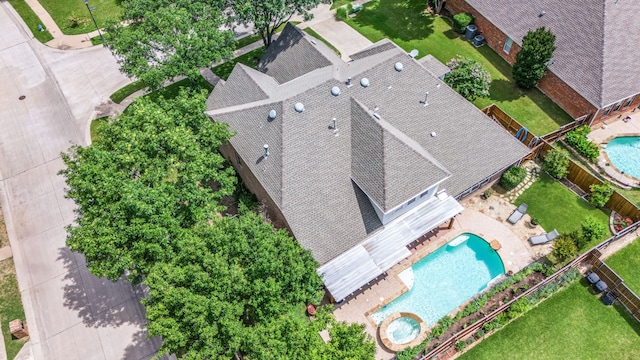 8905 Glen Garden Dr, Mckinney, TX 75072 - aerial view of property and surrounding area featuring a pool area
