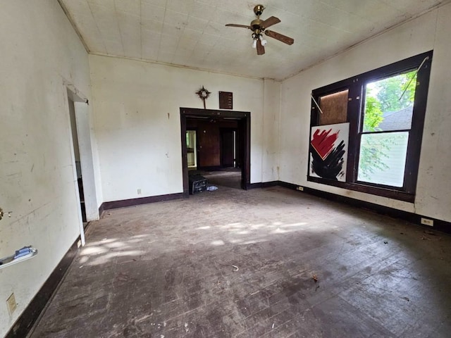 823 W Louisiana St, Palestine, TX 75801 - unfurnished room with ceiling fan