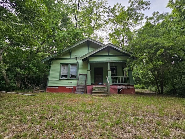 814 Moody St, Palestine, TX 75801 - bungalow-style home featuring a porch and a front yard