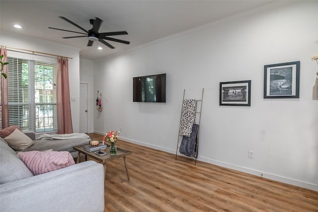 3311 Blackburn St Unit 115, Dallas, TX 75204 - living area featuring crown molding, wood finished floors, baseboards, ceiling fan, and recessed lighting