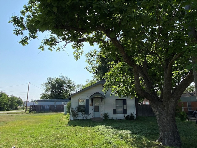 301 S S Ave G, Haskell, TX 79521 - view of front of home