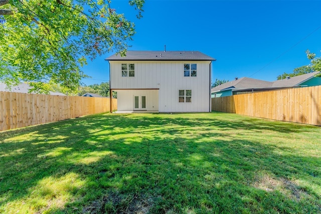 702 Graham Ave, Dallas, TX 75223 - back of property with french doors