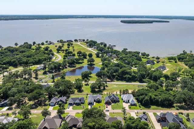708 Clubview Dr, Mabank, TX 75143