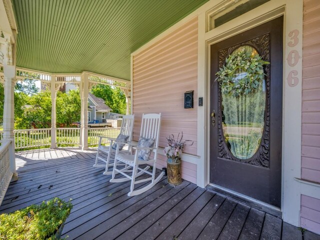 306 E Tarrant St, Bowie, TX 76230 - view of porch