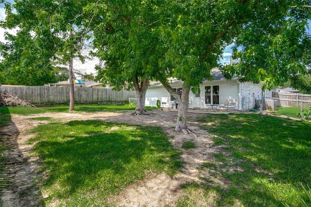 226 Merlin Dr, Weatherford, TX 76086 - view of yard with a patio