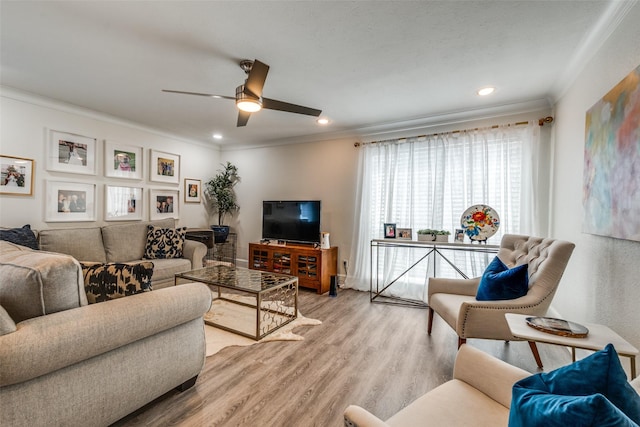 5927 E University Blvd Unit 217, Dallas, TX 75206 - living area featuring ornamental molding, a ceiling fan, light wood-style flooring, and recessed lighting