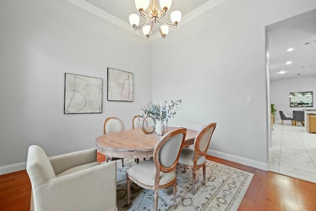 2425 Sir Lovel Ln, Lewisville, TX 75056 - dining space with a chandelier, crown molding, light wood-style flooring, baseboards, and recessed lighting