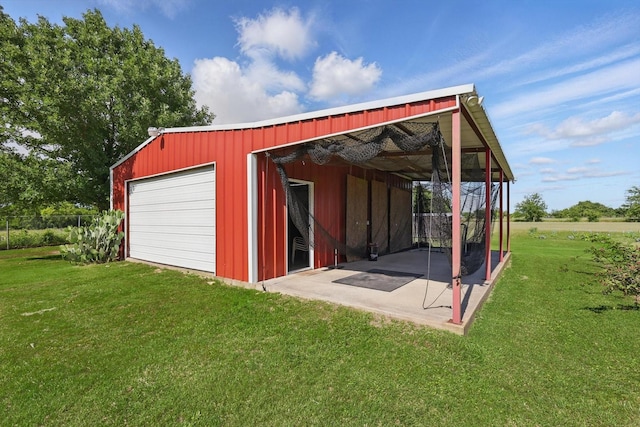 5861 Hayes Rd, Midlothian, TX 76065 - garage featuring a detached garage
