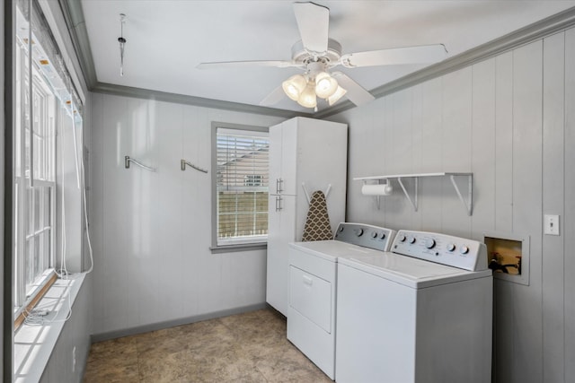 809 S Prairieville St, Athens, TX 75751 - laundry room with separate washer and dryer, crown molding, ceiling fan, and baseboards