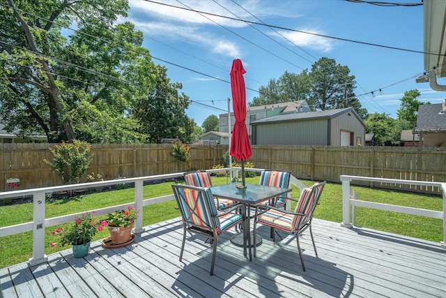 809 S Prairieville St, Athens, TX 75751 - wooden terrace featuring outdoor dining area