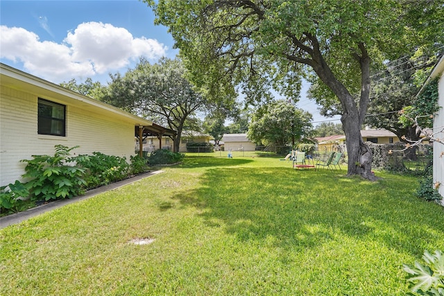 3720 Wharton Dr, Fort Worth, TX 76133 - view of yard