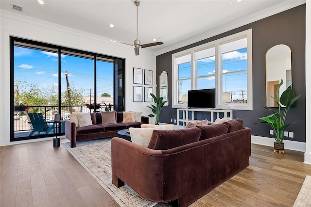 201 Carroll St, Fort Worth, TX 76107 - living area featuring wood finished floors, ornamental molding, baseboards, recessed lighting, and a ceiling fan
