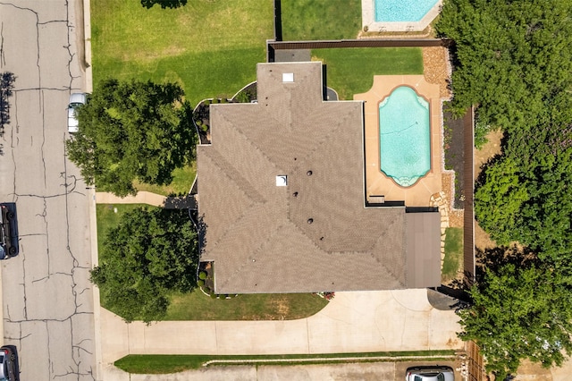 529 Doubletree Dr, Highland Village, TX 75077 - aerial view of a pool area