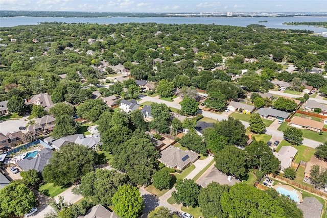 2818 Summit Ridge St, Grapevine, TX 76051 - aerial view of residential area featuring a large body of water