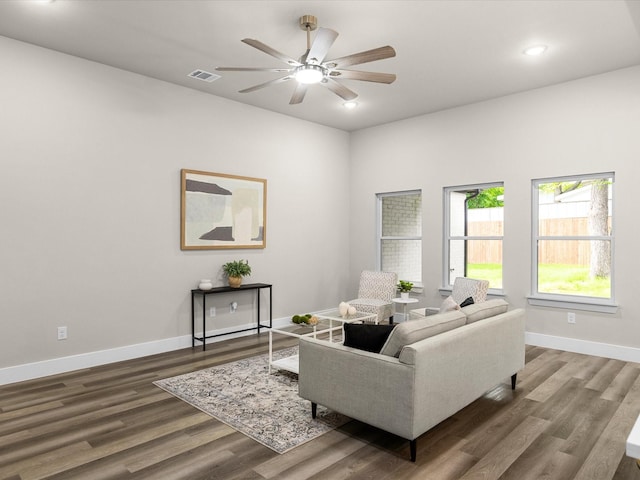 4416 Green Acres Ct, Arlington, TX 76017 - living room featuring dark wood finished floors, a ceiling fan, baseboards, and recessed lighting