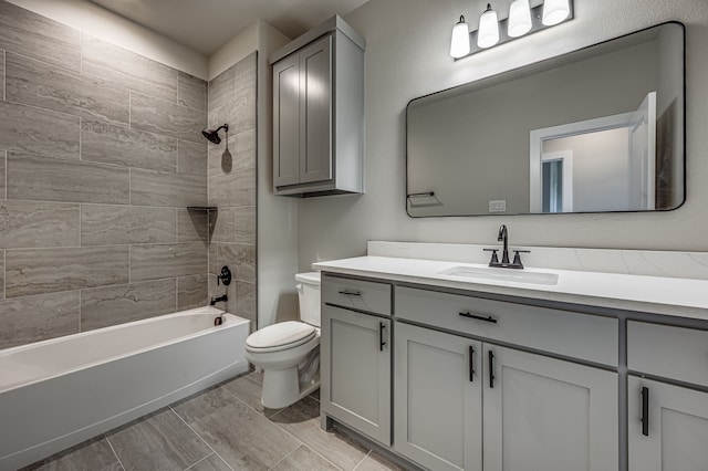 530 E Lamar St, Palmer, TX 75152 - bathroom with vanity, toilet, and bathing tub / shower combination