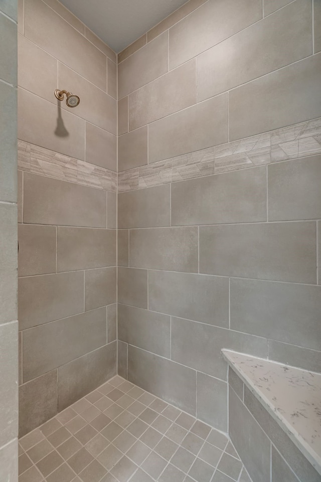 7819 Uxbridge Dr, Irving, TX 75063 - full bathroom with a tile shower