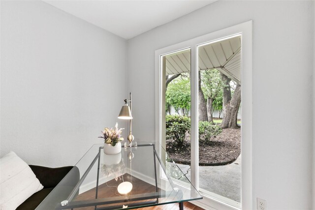 3309 Citation Dr, Dallas, TX 75229 - doorway with baseboards