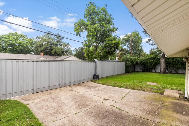 3309 Citation Dr, Dallas, TX 75229 - view of patio / terrace