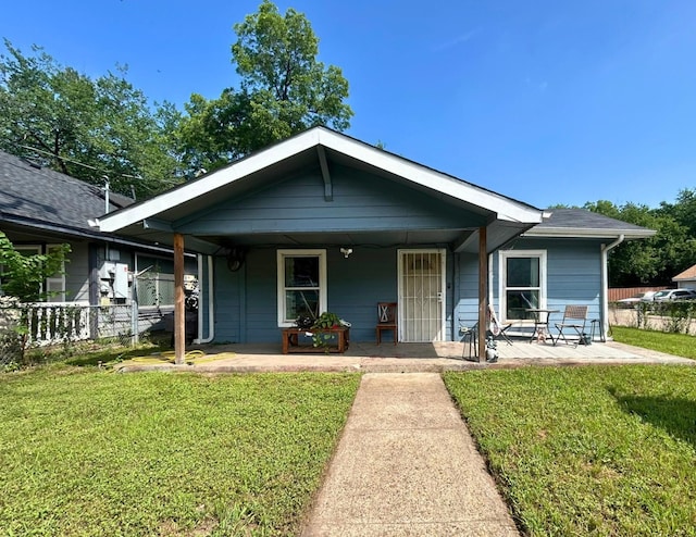 2300 Stoneman St, Dallas, TX 75215 - view of front of house with covered porch