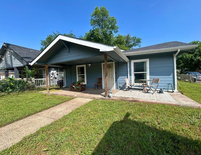 2300 Stoneman St, Dallas, TX 75215 - rear view of house with a porch