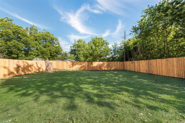 1628 Florence St, Arlington, TX 76010 - view of yard