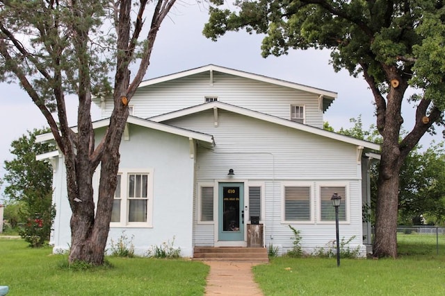 610 W 6th, Cisco, TX 76437 - view of traditional-style home