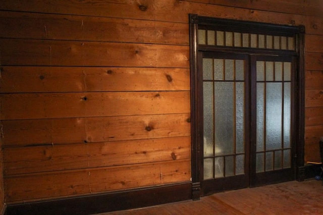 610 W 6th, Cisco, TX 76437 - detailed view of wooden walls and wood finished floors