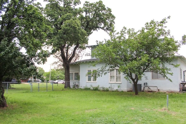 610 W 6th, Cisco, TX 76437 - view of yard with central air condition unit