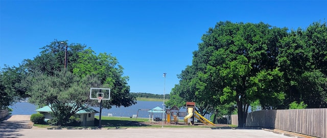 120 Oak Hollow Ct S, Azle, TX 76020 - view of sport court