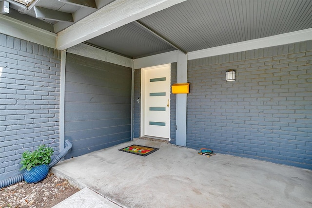 6325 Wallingford Dr, Fort Worth, TX 76133 - doorway to property featuring brick siding