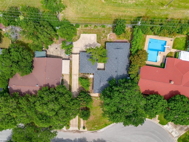 6325 Wallingford Dr, Fort Worth, TX 76133 - aerial view of a pool area