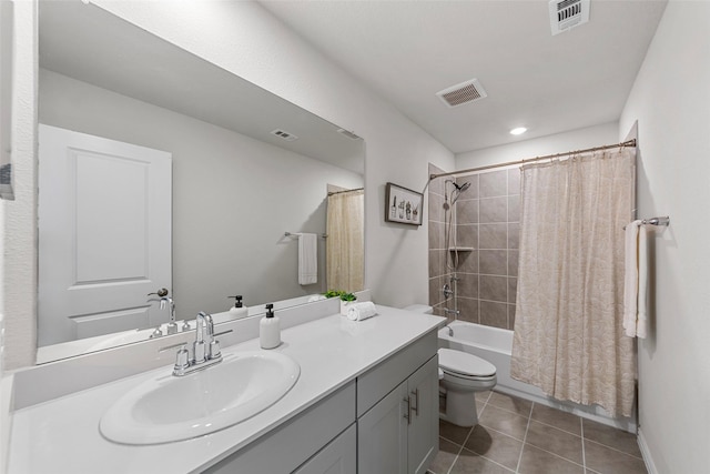 511 Rock Creek Dr, Princeton, TX 75407 - bathroom with toilet, vanity, shower / bath combo with shower curtain, tile patterned floors, and recessed lighting