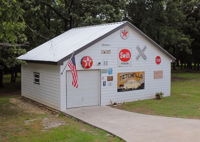 632 County Road 1952, Yantis, TX 75497 - view of outbuilding featuring concrete driveway