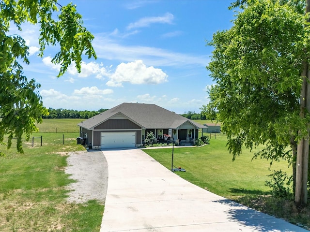 431 Advance Rd, Weatherford, TX 76088 - ranch-style house featuring a garage and concrete driveway
