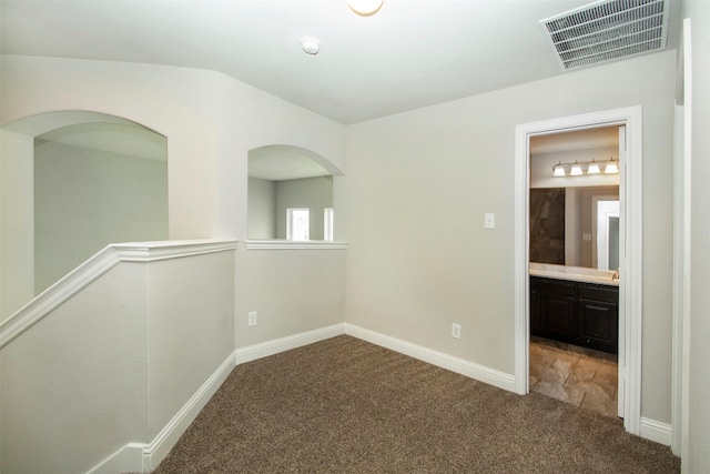 3613 Pisa Mews, Dallas, TX 75236 - unfurnished room featuring carpet, a smoke detector, baseboards, and vaulted ceiling