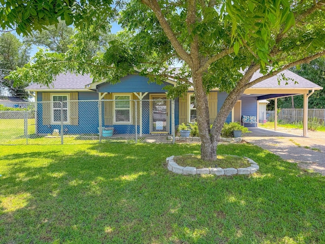 462 Anderson Ln, Fairfield, TX 75840 - view of front of house with a carport, concrete driveway, and roof with shingles
