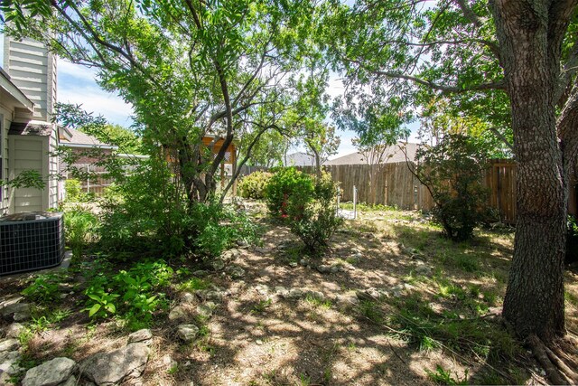 4512 Blue Jay Ln, Sherman, TX 75092 - view of yard featuring central AC unit