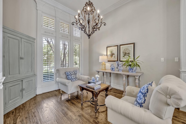 1516 Byron Nelson Pkwy, Southlake, TX 76092 - living area featuring a chandelier, a high ceiling, wood finished floors, and crown molding