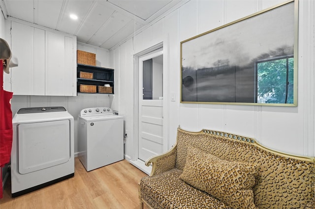 916 Carondolet Ct, River Oaks, TX 76114 - washroom with independent washer and dryer and light wood-style flooring
